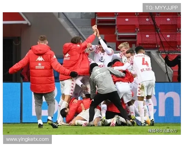 德国富豪个人收购德甲球队的案例