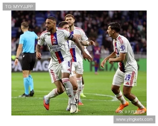 法甲里昂与巴黎圣日耳曼在联赛中的竞争情况