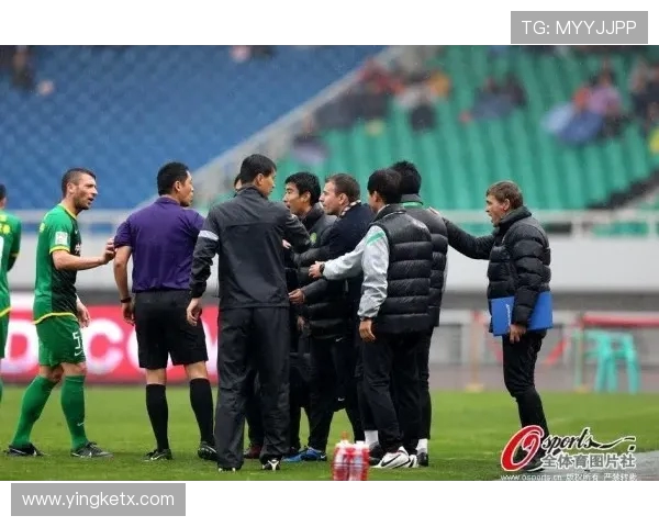瓜帅创下黄牌纪录停赛两场反映球队纪律问题与压力挑战